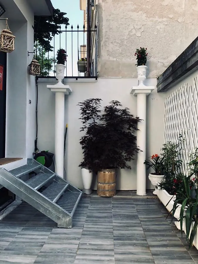 Naviglio81 Bed & Breakfast Milan