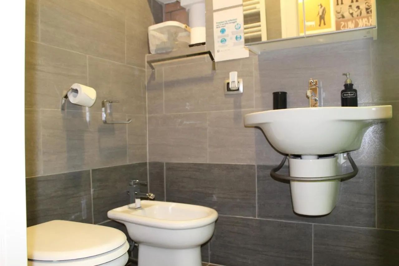 Naviglio81 Bed & Breakfast Milan
